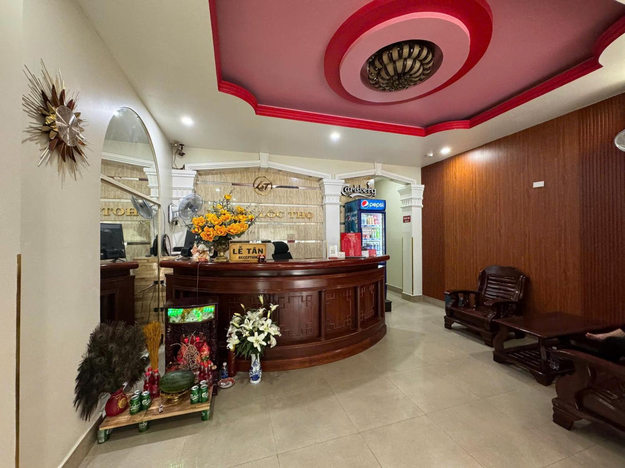 Khach San Loc Tho Hotel